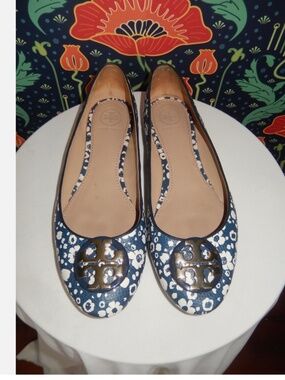 Tory Burch Claire Reva Navy Blue White Floral Leather Ballet Flats Shoes 8
